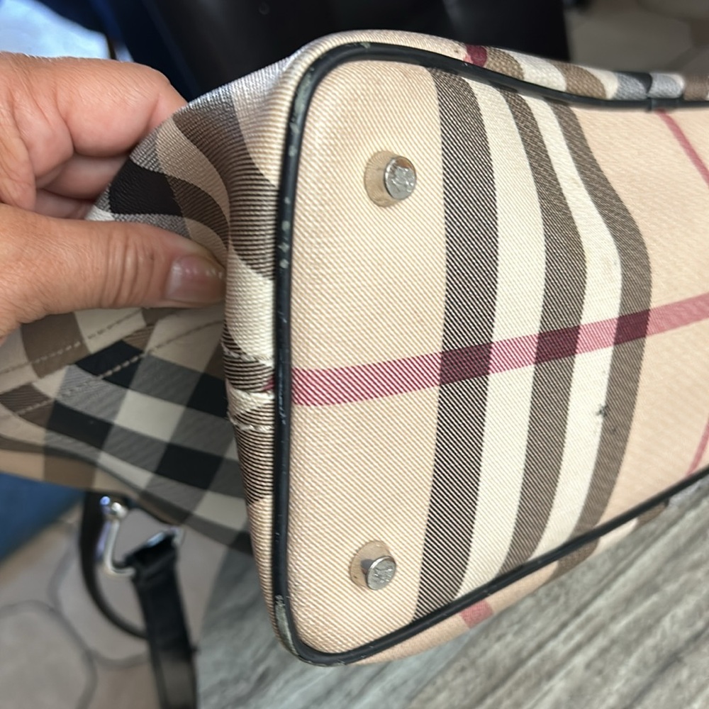 EUC Burberry satchel  bag classic design - Picture 12 of 12